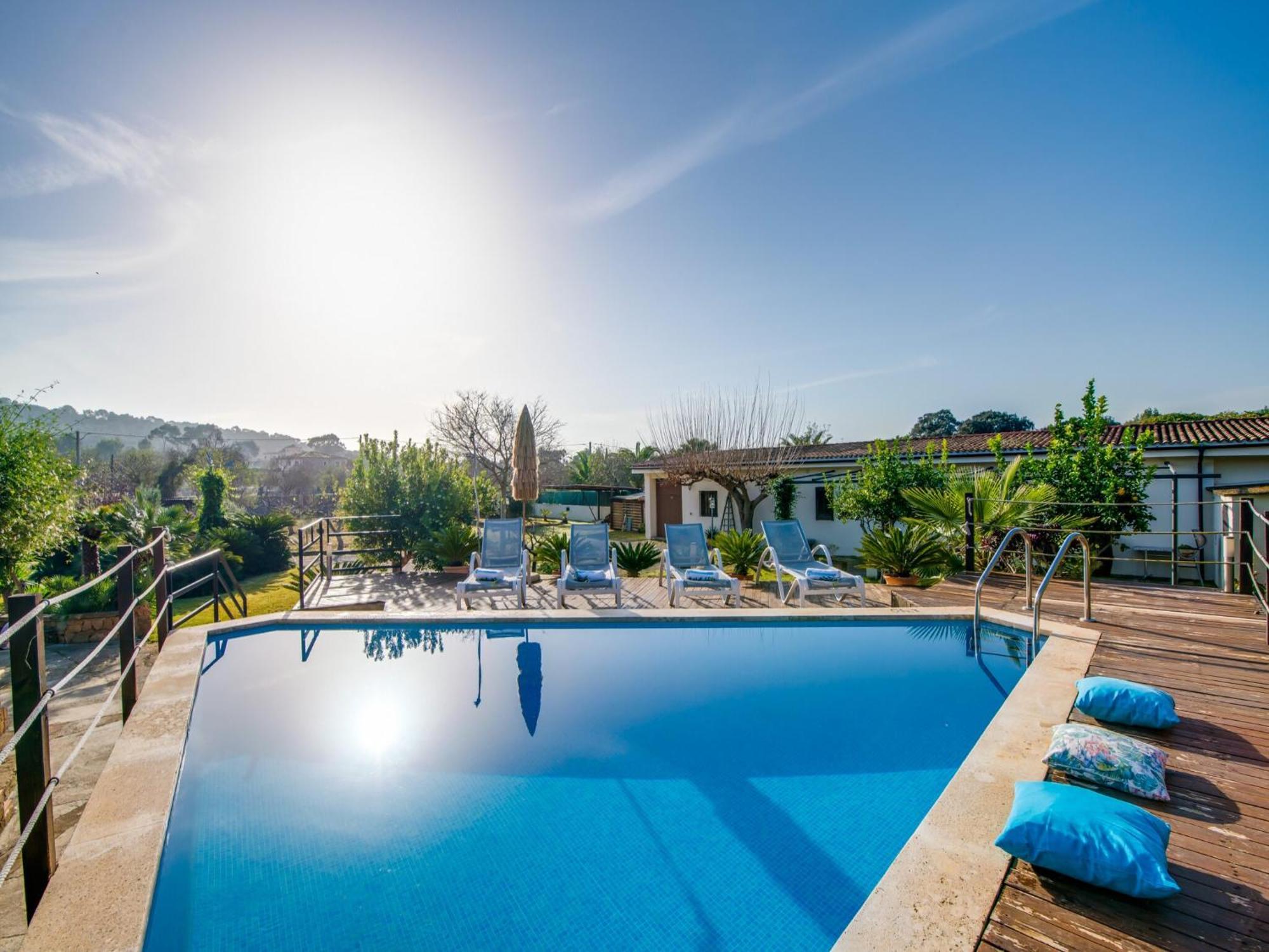Spacious With Garden Ferienhaus Alcúdia