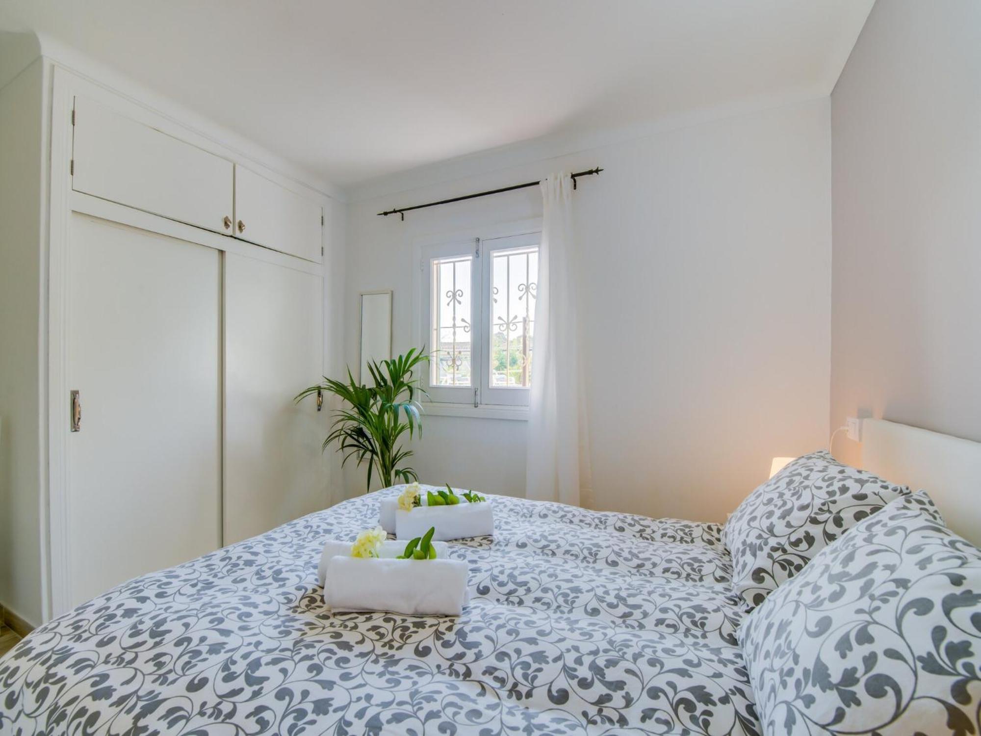 Ferienhaus Spacious With Garden *
